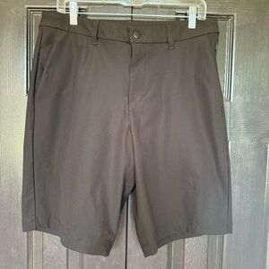 Lululemon Commission Classic Short Men Golf Size 32, 7 in inseam Black